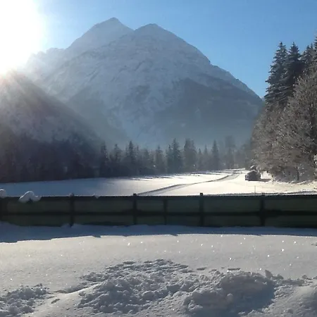 Haus Herma アパート *